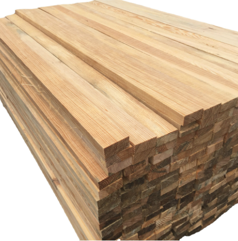 厂家批发原木松木 自然边桌面原材料 长条大板材按需制作松木条