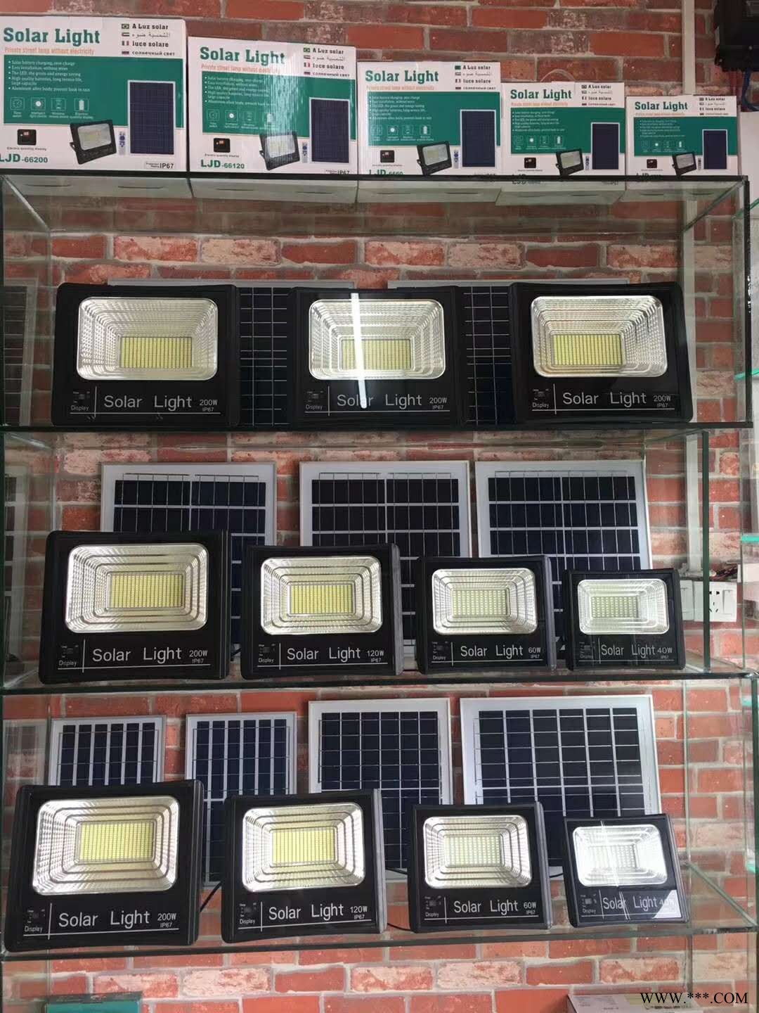 供应 太阳能感应壁灯 太阳能草坪灯太阳能感应壁灯价格优惠