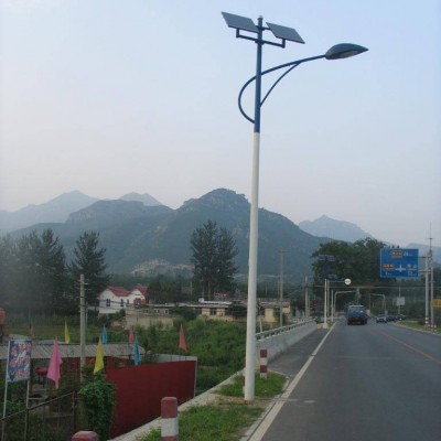 河池大化太阳能LED路灯室外家用太阳能LED灯免布线，节能环保