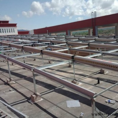 天洁科技-学校无动力太阳能热水系统安装