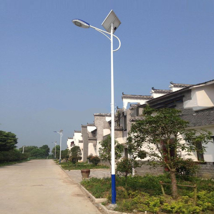 兴诺光电秦皇岛6米农村太阳能路灯报价表LED太阳能路灯价格